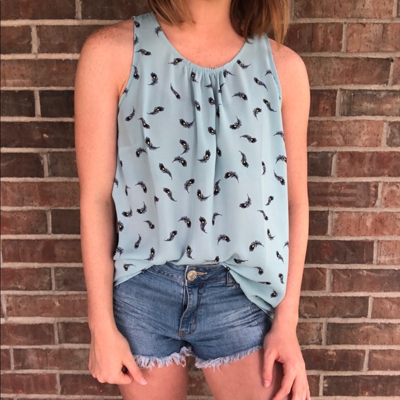 Tops - Loft Sleeveless Feather Print Tank